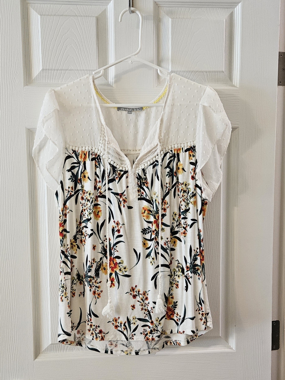 Daniel Rainn White Floral Tie-Front Blouse